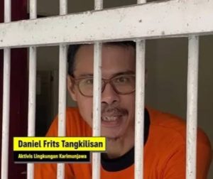 Akhirnya Aktivis Penolak Tambak Udang di Karimunjawa Jepara Daniel Frits Bebas