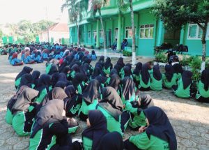 MA dan MTs Al Faizin Gelar Doa Bersama dan Senam Kebugaran Peringati Hari Olahraga Nasional