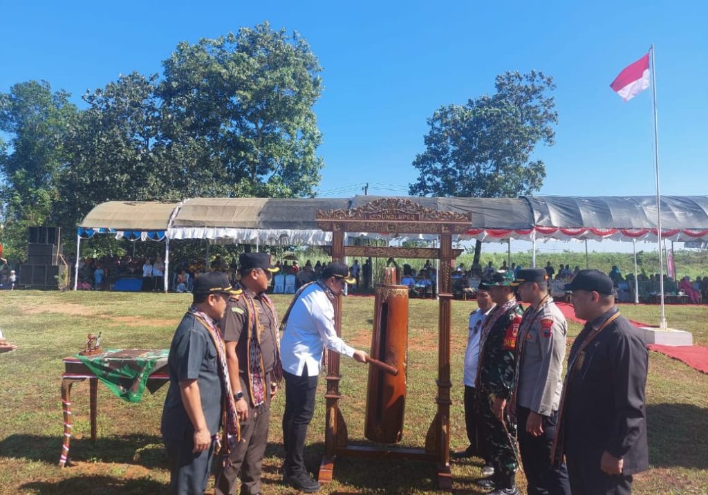 Bupati Jepara Witiarso Utomo Buka TMMD Sengkuyung III di Kedungleper Bangsri Jepara