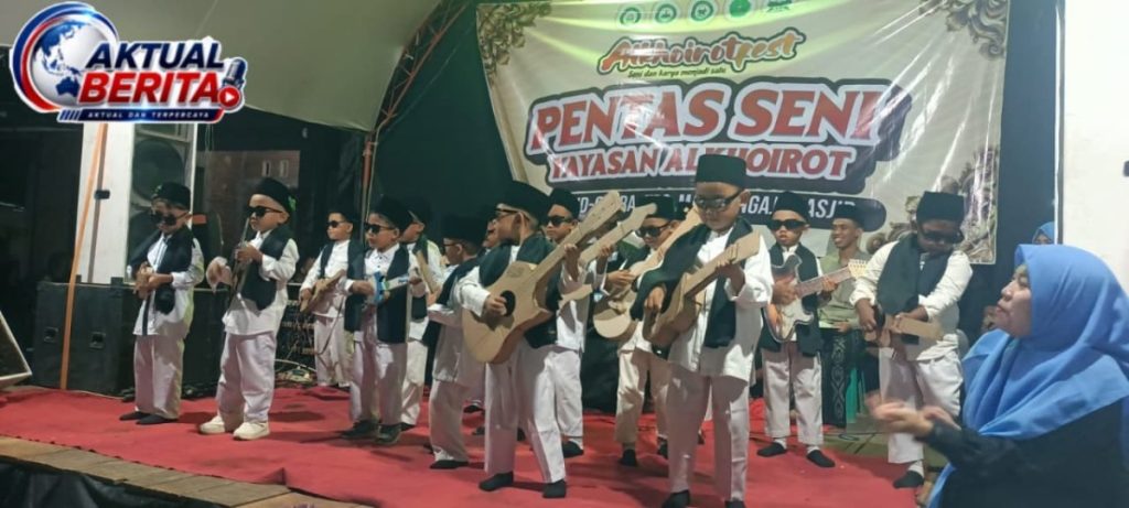 Keren, Kemeriahan Penampilan Santri Yayasan Al Khoirot Banjaragung, Pengunjung Puas Tertawa Lepas