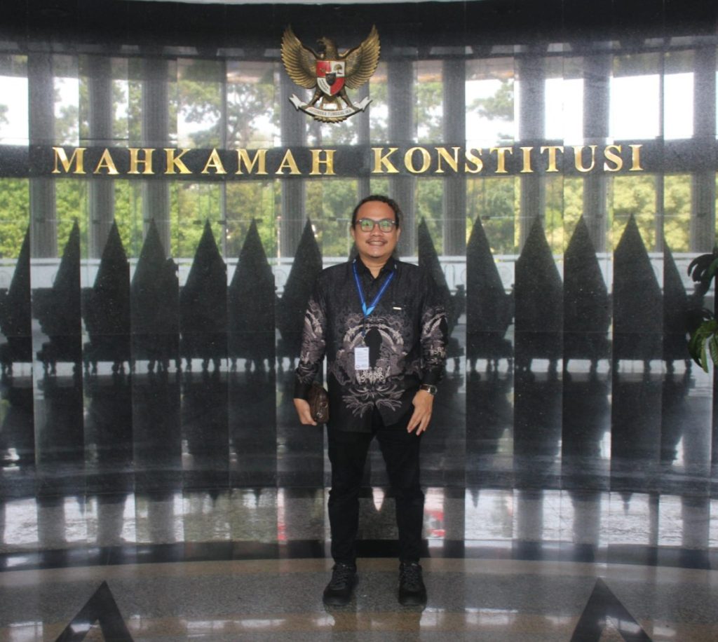 9 Hakim Konstitusi dilaporkan Ke MKMK, Eksaminator Hukum Tata Negara : Sistem Pengawasan Etik MK diuji