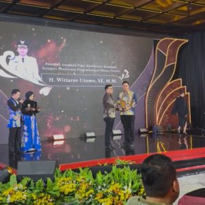 Bupati Jepara Witiarso Terima Penghargaan Pendorong Pengembangan Wisata Pesisir pada detikJateng-Jogja Awards 2026